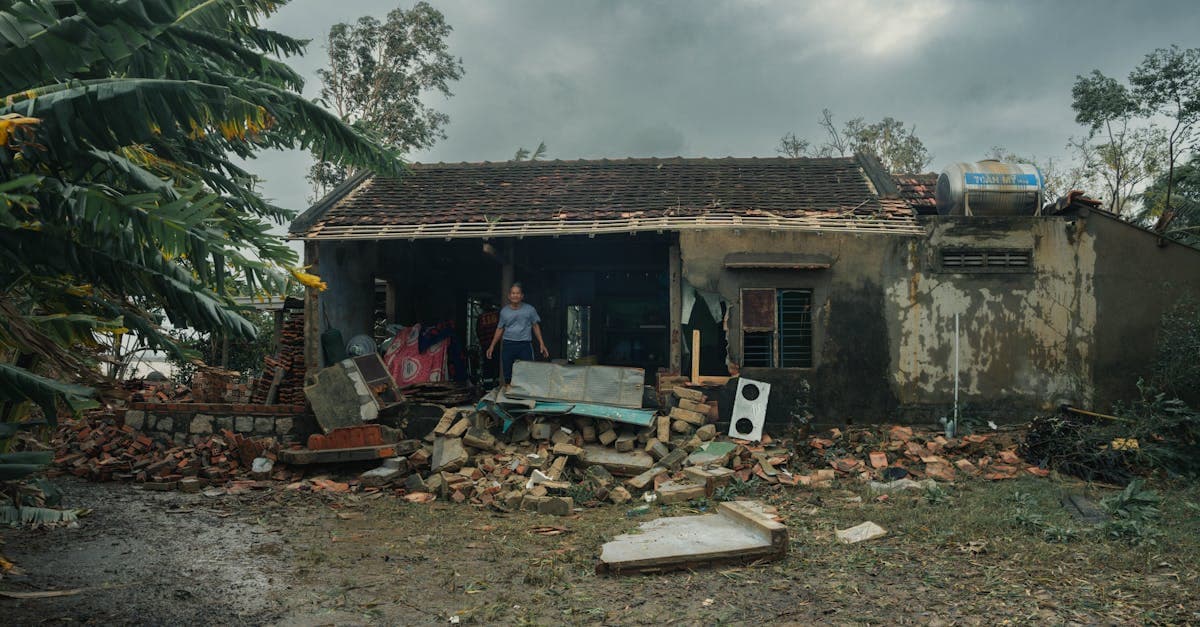 Cover Image for Hail Damage to Your Home: How Insurance Claims Work
