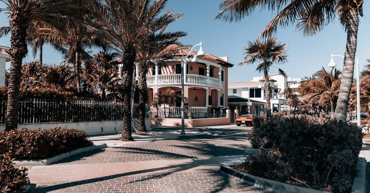 Cover Image for Hurricane Deductibles in Florida: The Question Every Homeowner Must Ask